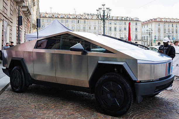 Tesla відкликає понад 6 000 Cybertruck у США через можливу небезпеку на дорозі Tesla відкликає понад 6 000 Cybertruck у США через можливу небезпеку на дорозі