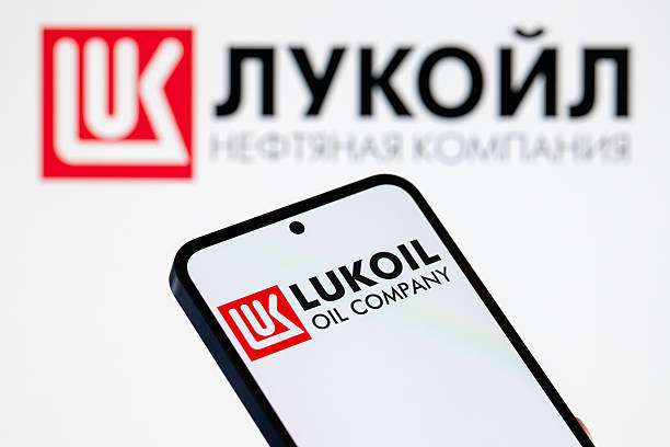 «Лукойл» хоче продати міжнародні активи компанії, яку заснував товариш путіна «Лукойл» хоче продати міжнародні активи компанії, яку заснував товариш путіна