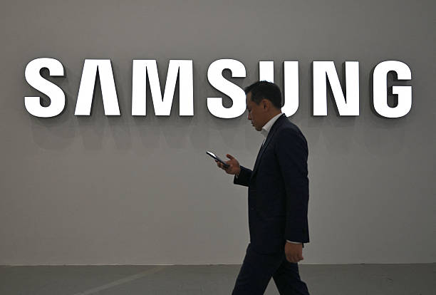 Samsung очікує дефіцит чипів через бум штучного інтелекту Samsung очікує дефіцит чипів через бум штучного інтелекту