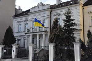 Близько 100 000 молодих чоловіків покинули Україну за два місяці після дозволу на виїзд – The Telegraph Близько 100 000 молодих чоловіків покинули Україну за два місяці після дозволу на виїзд – The Telegraph