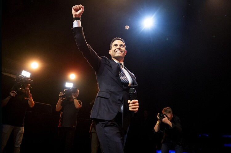 У Нідерландах переміг політик, якого називають «мрією ЄС» — виборці відвернулися від ультраправих У Нідерландах переміг політик, якого називають «мрією ЄС» — виборці відвернулися від ультраправих