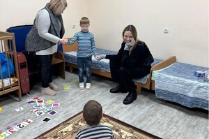 Фонд Legacy of War підтвердив, що Анджеліна Джолі відвідала Херсон і Миколаїв Фонд Legacy of War підтвердив, що Анджеліна Джолі відвідала Херсон і Миколаїв