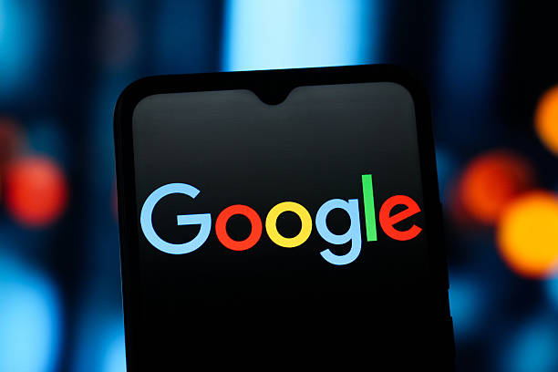 Gemini   Deep Research      Gmail, Drive  Chat