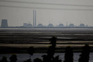 Біля ЗАЕС встановили локальне перемир'я для відновлення резервної лінії живлення Біля ЗАЕС встановили локальне перемир'я для відновлення резервної лінії живлення