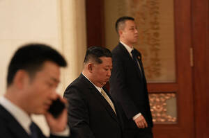 Північна Корея погрожує агресивнішими діями після переговорів США та Сеула Північна Корея погрожує агресивнішими діями після переговорів США та Сеула