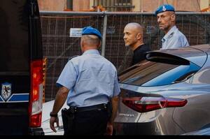 Кузнєцов, підозрюваний у підриві «Північних потоків», у листі стверджує, що його змушують зізнатися Кузнєцов, підозрюваний у підриві «Північних потоків», у листі стверджує, що його змушують зізнатися