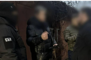 Прокурори та СБУ затримали колишнього т.в.о. першого віцепрезидента ДП «НАЕК «Енергоатом» Прокурори та СБУ затримали колишнього т.в.о. першого віцепрезидента ДП «НАЕК «Енергоатом»