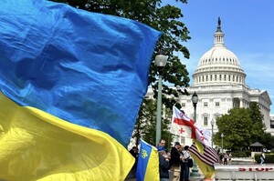США обіцяють збільшити поставки зброї Україні перед Різдвом США обіцяють збільшити поставки зброї Україні перед Різдвом
