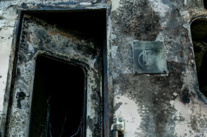 Ворог знищив 27 вагонів електричок під час удару по Фастову Ворог знищив 27 вагонів електричок під час удару по Фастову