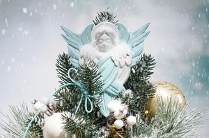 Glossary Organic до зимових свят випустили нову благодійну іграшку — «Серафим» Glossary Organic до зимових свят випустили нову благодійну іграшку — «Серафим»