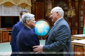 Спецпосланець Трампа заявив, що слухає поради Лукашенка, «що робити з війною» росії проти України Спецпосланець Трампа заявив, що слухає поради Лукашенка, «що робити з війною» росії проти України