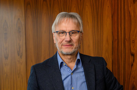 ����������� �������� �NEQSOL Holding ������: ����� �� 2025 �� ������������ �� $25 ��� �� ��������� ������ �� �������, � �� 40% �񳺿 �������