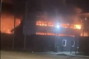 У Таганрозі атаковано військовий і авіаремонтний заводи У Таганрозі атаковано військовий і авіаремонтний заводи