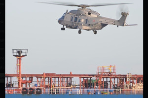 Макрон повідомив, що французькі ВМС затримали російський танкер у міжнародних водах Макрон повідомив, що французькі ВМС затримали російський танкер у міжнародних водах