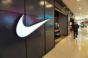 Американські корпорації оголосили про масові скорочення на тлі інвестицій у ШІ Американські корпорації оголосили про масові скорочення на тлі інвестицій у ШІ