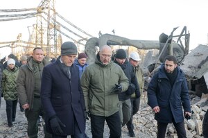 Шмигаль показав Рютте розбиту київську ТЕЦ Шмигаль показав Рютте розбиту київську ТЕЦ