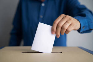 � ����������� ����������� �� ������ Financial Times ��� ������ � ������