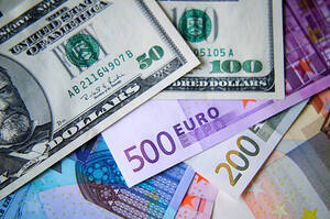 НБУ знизив офіційний курс євро на 26 копійок, долар зріс НБУ знизив офіційний курс євро на 26 копійок, долар зріс