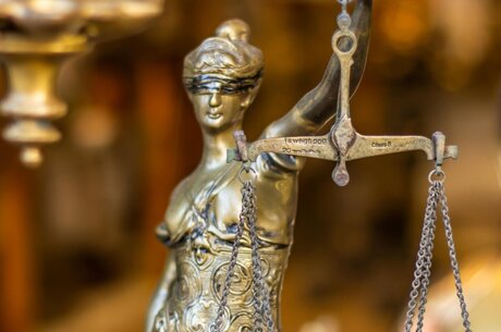 ������ ������������ ��-���������: �� ����� �� ������������ ���� ENCJ