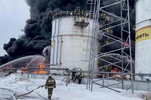 Союзники просять Україну не бити по російській нафті — Reuters Союзники просять Україну не бити по російській нафті — Reuters