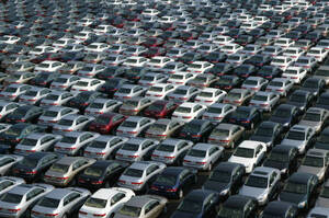 В Україні з початку року продали 9500 нових авто: домінують кросовери та SUV В Україні з початку року продали 9500 нових авто: домінують кросовери та SUV