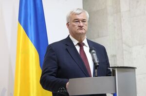 ������ ��������� � ���������� ����� ��������������� �������� �� �������� ���� � �����