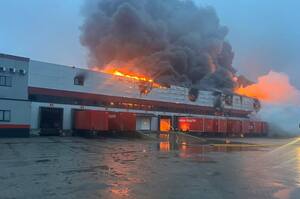 росіяни знищили термінал Нової пошти в Луцьку росіяни знищили термінал Нової пошти в Луцьку