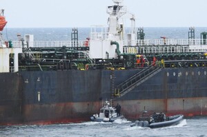 Швеція затримала підсанкційний танкер через підозру в розливі нафти в Балтійському морі Швеція затримала підсанкційний танкер через підозру в розливі нафти в Балтійському морі