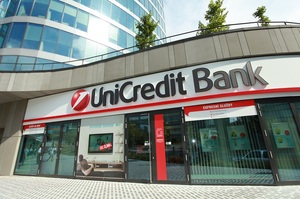 UniCredit ������� ���� ������ � Commerzbank ����� �� 40%