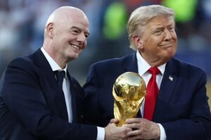 Президент FIFA відмовився від ідеї «продати» Чемпіонат світу людям, наближеним до Трампа Президент FIFA відмовився від ідеї «продати» Чемпіонат світу людям, наближеним до Трампа