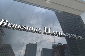 Чистий прибуток Berkshire Hathaway у II кварталі зріс більш ніж до $25 млрд Чистий прибуток Berkshire Hathaway у II кварталі зріс більш ніж до $25 млрд