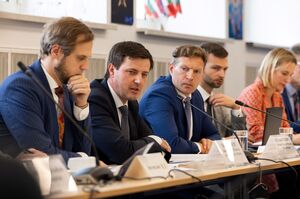 Україна просить ЄС запустити механізм підтримки аграріїв через блокаду портів Україна просить ЄС запустити механізм підтримки аграріїв через блокаду портів