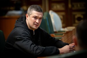 «Все впирається у гроші»: депутати «Слуги народу» вимагали відставки Федорова через контроль над закупівлями — ЗМІ «Все впирається у гроші»: депутати «Слуги народу» вимагали відставки Федорова через контроль над закупівлями — ЗМІ