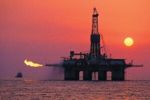Chevron виявила великі запаси нафти та газоконденсату біля узбережжя Анголи Chevron виявила великі запаси нафти та газоконденсату біля узбережжя Анголи