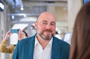 Столару загрожує до 15 років: нардепу оголосили підозру у справі про рейдерство та відмивання коштів Столару загрожує до 15 років: нардепу оголосили підозру у справі про рейдерство та відмивання коштів