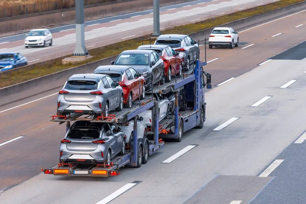 Українці в липні придбали 6800 імпортованих вживаних авто віком до 5 років Українці в липні придбали 6800 імпортованих вживаних авто віком до 5 років