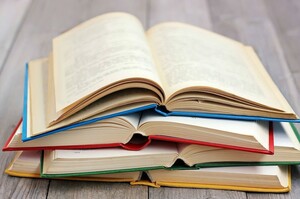 Львівщина виділить 2 млн грн на закупівлю книжок після російських атак по українських видавництвах Львівщина виділить 2 млн грн на закупівлю книжок після російських атак по українських видавництвах