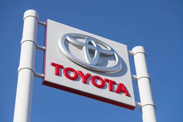 Гібриди TOYOTA очолили ринок нових авто в Україні у серпні Гібриди TOYOTA очолили ринок нових авто в Україні у серпні