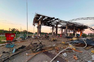 росія пошкодила 16 АЗС у Києві: уряд заявляє, що дефіциту пального немає росія пошкодила 16 АЗС у Києві: уряд заявляє, що дефіциту пального немає