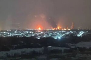 У росії припинили роботу ще два нафтопереробні заводи У росії припинили роботу ще два нафтопереробні заводи