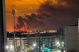 Українські дрони вдруге за місяць уразили на росії один з найбільших НПЗ та військовий аеродром Українські дрони вдруге за місяць уразили на росії один з найбільших НПЗ та військовий аеродром
