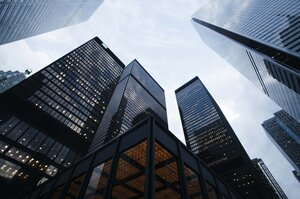 Нью-Йорк посилює контроль за ШІ: розробників зобов’яжуть реєструватися у штаті Нью-Йорк посилює контроль за ШІ: розробників зобов’яжуть реєструватися у штаті