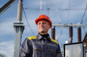 ДТЕК у вересні відновив електропостачання для понад 3 млн родин після обстрілів ДТЕК у вересні відновив електропостачання для понад 3 млн родин після обстрілів