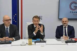 Лідери G7 зібралися на термінову зустріч через зростання цін на пальне Лідери G7 зібралися на термінову зустріч через зростання цін на пальне
