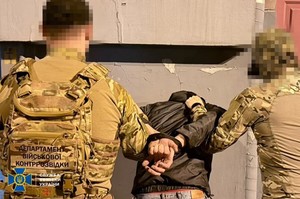 СБУ затримала військового, який наводив удари по Києву СБУ затримала військового, який наводив удари по Києву