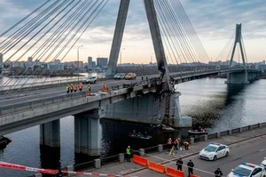 путін намагається повторити в Україні тактику Сирії – бити по цивільних, щоб зламати опір путін намагається повторити в Україні тактику Сирії – бити по цивільних, щоб зламати опір