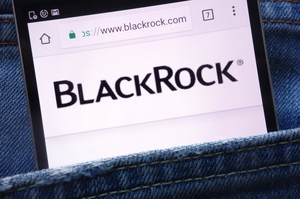 BlackRock збільшила квартальну виручку до майже $8 млрд BlackRock збільшила квартальну виручку до майже $8 млрд
