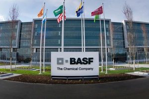 BASF підвищила ціну викупу Evonik: сума угоди може перевищити 11 млрд євро BASF підвищила ціну викупу Evonik: сума угоди може перевищити 11 млрд євро