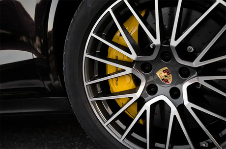 Porsche Cayenne 2018   (,  )