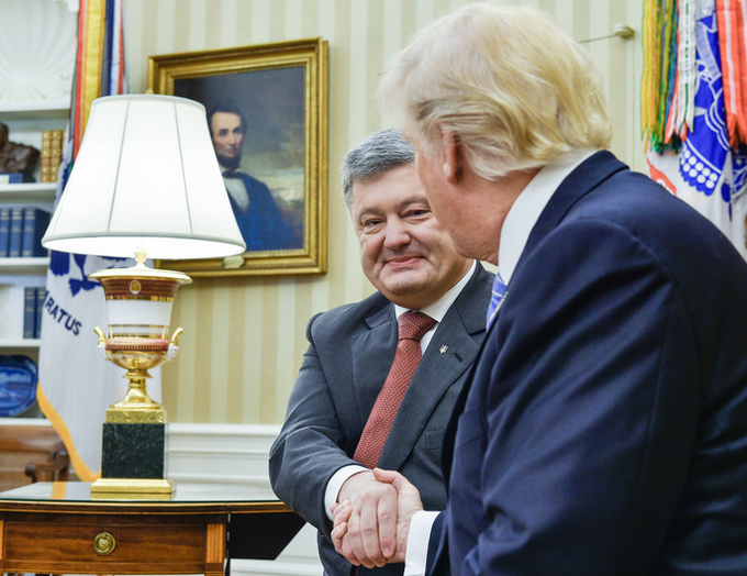 На зустрічі з Трампом Порошенко обговорював поставки вугілля